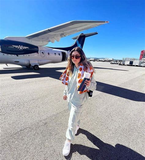 Dani Jackel (@pandelimpal) • Instagram photos and videos