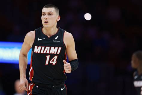 Tyler Herro Injury History - Discover all Injuries & Recovery of Tyler ...