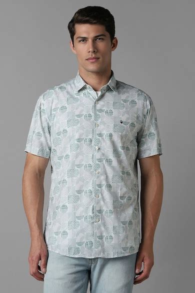 Buy Men Multi Slim Fit Print Half Sleeves Casual Shirt Online ...