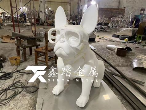 现代猎犬杜宾犬雕塑3d模型下载_ID11955236_3dmax免费模型-欧模网