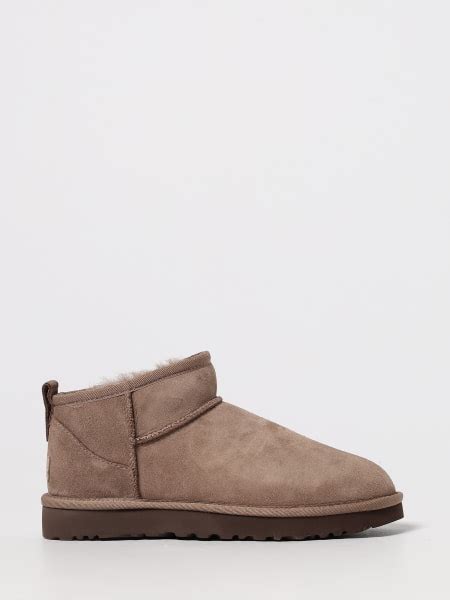 UGGs online at GIGLIO.COM