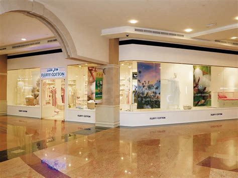 Shop Interior 的图像结果