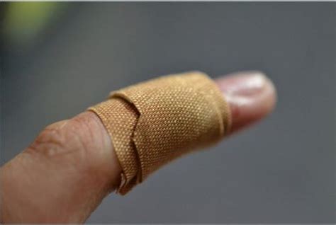 菜刀切伤手指破伤风手被菜刀切伤怎么处理2022已更新今日更新