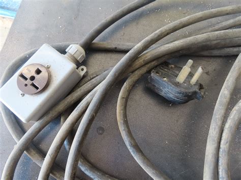 240V extension cord - Schmalz Auctions