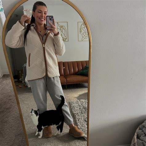 Miya Acacia | swipe for 👣 | Instagram