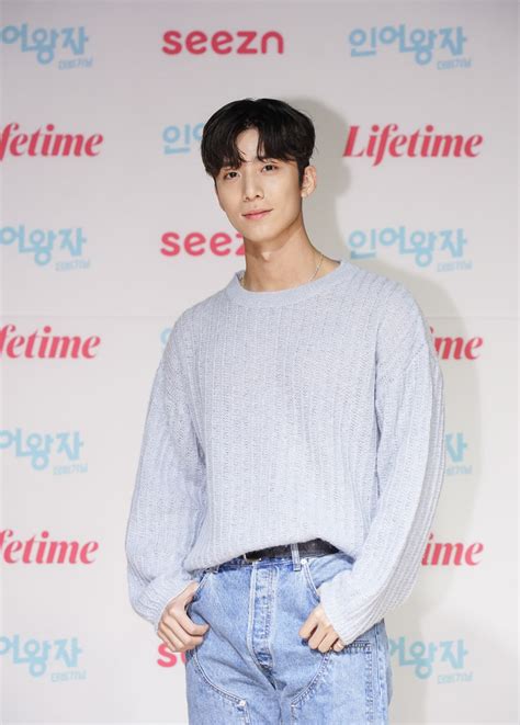 ASTRO's Moonbin And SF9's Hwiyoung Talk About Working Together And ...