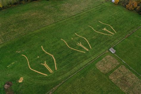 Laser Clinics Unveils Cheeky “Crotch Circles” on one of London, United Kingdom’s Busiest Flight ...