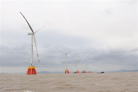 海风阵阵送电来 全省首个海上风电场首台风机并网-舟山新区