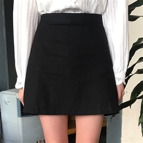 Premium High-Waisted Black A-Line Skirt [BACK ORDER] - leneys