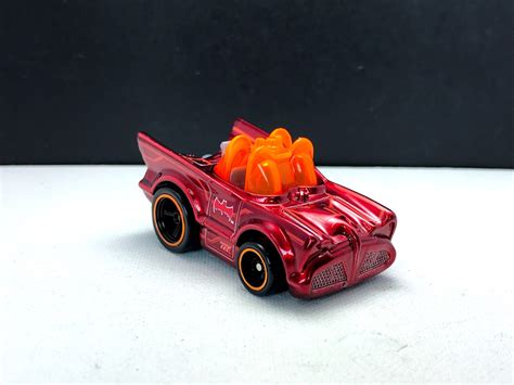 2023 Hot Wheels Super Treasure Hunt STH # Classic TV Series Batmobile ...