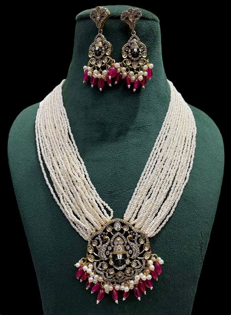 Victorian finishing TEMPLE jewelry (TIRUPATI BALAJI) with chhid puwai ...