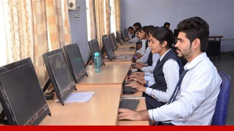 Advanced Computer Course 的图像结果