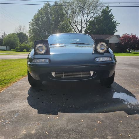 A clean Miata is a happy Miata :) : r/Miata