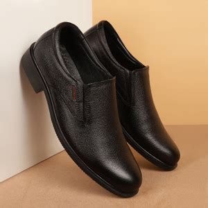 RED CHIEF RC3502 Slip On For Men - Buy RED CHIEF RC3502 Slip On For Men ...