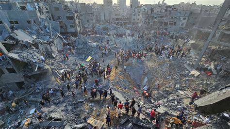 Massive blast at Gaza refugee camp; Hamas Commander Killed | Political Talk
