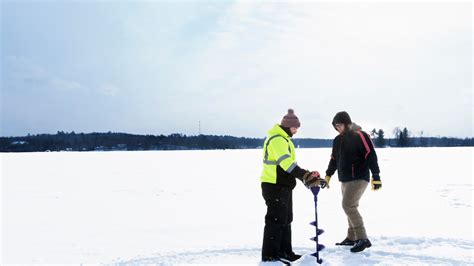 This Is The Weirdest Named Lake in the U.S. - Getaway Couple - who named lake chargoggagoggmanchauggagoggchaubunagungamaugg
