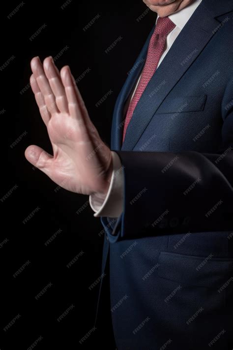 Politician Hand Srance 的图像结果