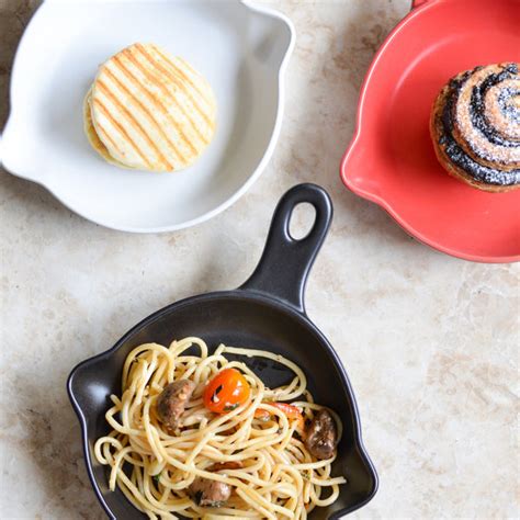 White Ceramic Dish With Handle Online - Premium Baking Tray | Nestasia