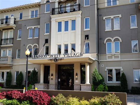 Lennox at West Village – Uptown Dallas Apartments