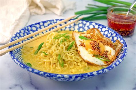 Cheesy Ramen Recipe [Only 3 Ingredients!]
