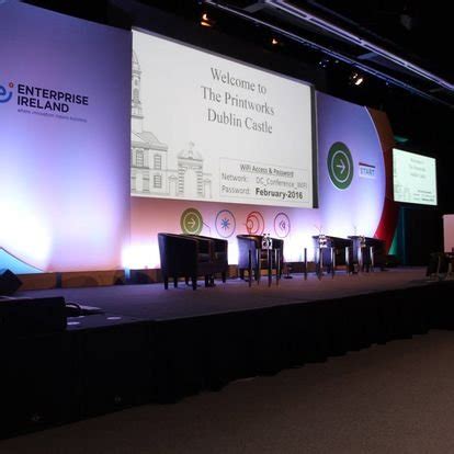 Conference Stage Backdrop Design 的图像结果