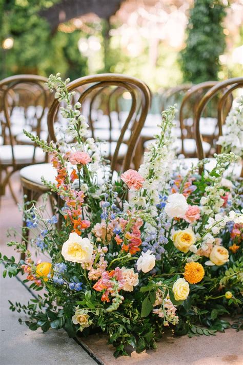 Love Is In Full Bloom At This Bright And Cheerful California Wedding | Ceremony flowers, Wedding ...