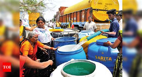 Marginal drop in no. of tankers across Marathwada | Chhatrapati ...