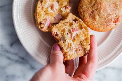 Rhubarb Muffins Recipe | Lepan.com.hk