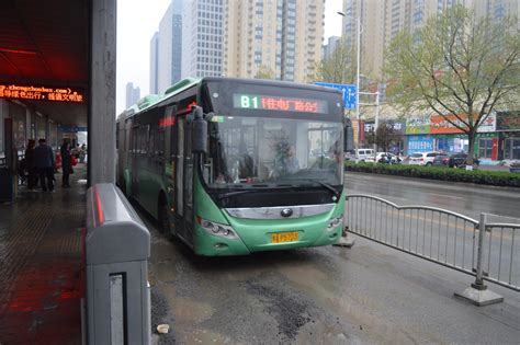 6月1日起，郑州公交新开、调整多条线路|界面新闻
