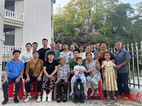 “四哥回家了，家就圆满了！” 洞口聋哑男子走失31年后与家人团聚 - 邵阳 - 新湖南