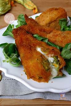 fiori di zucchina ripieni fiori di zucchina ripieni di stracchino ricetta facile fiori di zucchina ripieni fiori di zucchina ripieni di stracchino ricetta facile