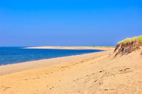 16 Best Beaches in Massachusetts in 2024 [Cape Cod, Nantucket]