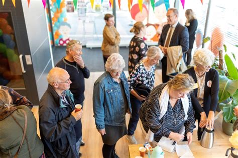 Het Brughuis in Alblasserdam officieel geopend; ‘voor elke hulpvraag ...