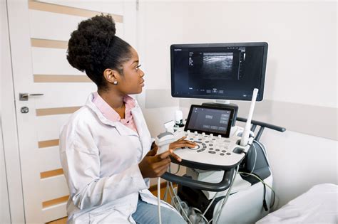 What is the Best Way to Become a Sonographer?