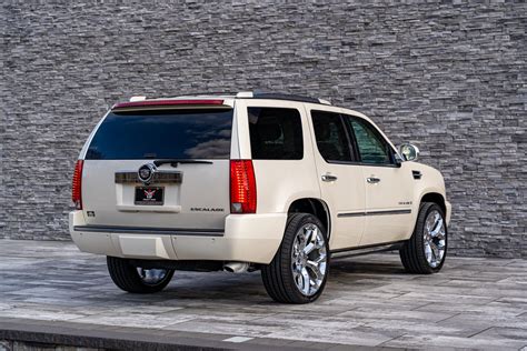 2008 Cadillac Escalade | King of Cars and Trucks