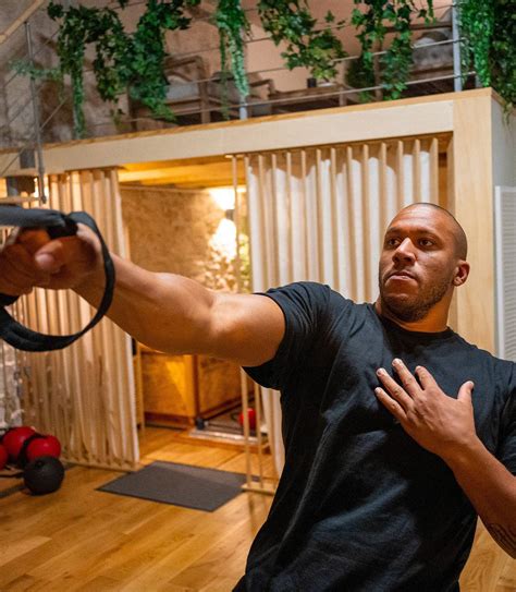 Download Ciryl Gane Home Workout Wallpaper | Wallpapers.com