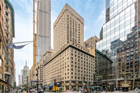 530 Fifth Ave, New York, NY 10036 - Convene 530 Fifth Avenue | LoopNet