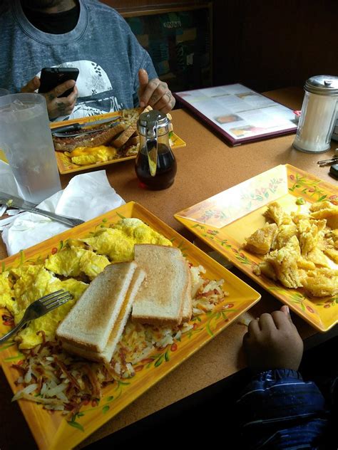 Noni's Sherwood Grille menus in Detroit, Michigan, United States