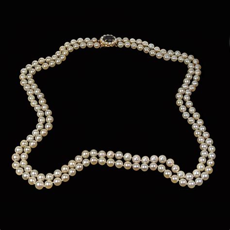 Vintage cultured pearl necklace with 9ct gold garnet clasp 1960s