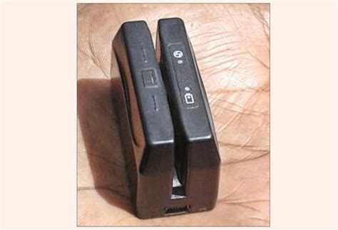 Fake ATM card is fraudulent, 2 people Arrested | போலி ஏ.டி.எம். கார்டு ...