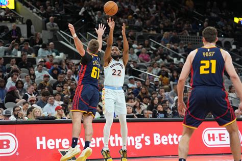 San Antonio Spurs vs Golden State Warriors Predicted Starting Lineups ...