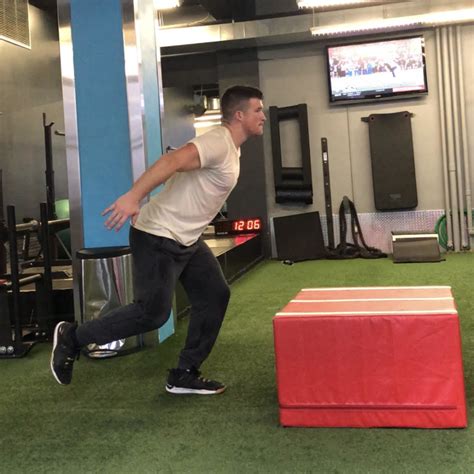 10 Box Jump Variations to Boost Strength, Explosiveness, and ...