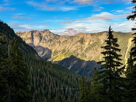 Guide to the Stunning Blanca Lake Hike in Washington