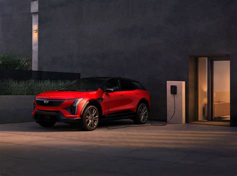 Cadillac LYRIQ or OPTIQ? | Compare Cadillac EV Models