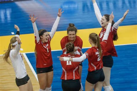An In-depth Look At The Wisconsin Badgers Women's Volleyball Team's ...