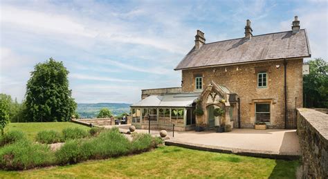 Visit Us | The Hare & Hounds, Bath | St Austell Brewery