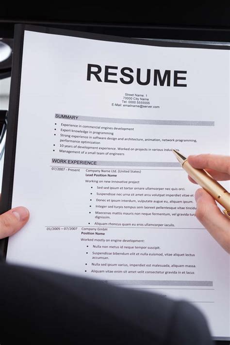 Resume: Get Latest Buzz, Updates, Gossip, Photos & Videos