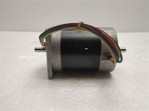 Oriental Motor Vexta PH268-21B Stepping Motor, 2-Phase, 1.8 Deg/Step, 5 ...