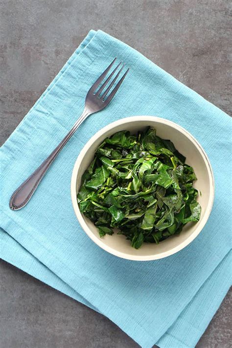 15-Minute Sautéed Collard Greens (vegan!)