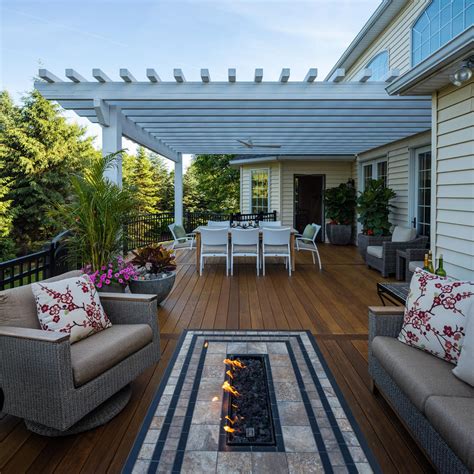 Design Tips That Will Transform Your Backyard into an Outdoor Living Space